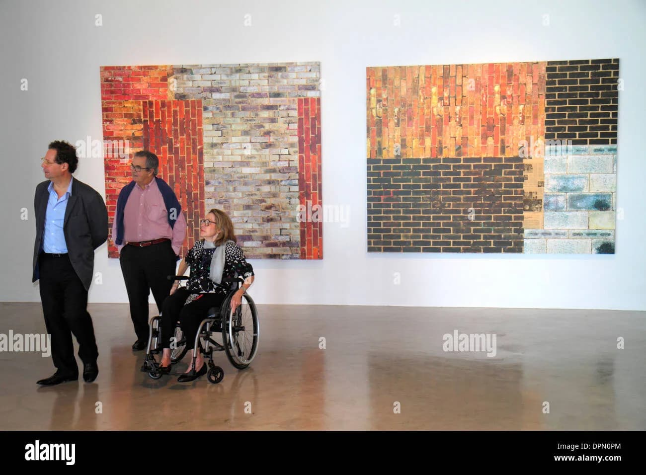 De la Cruz Collection