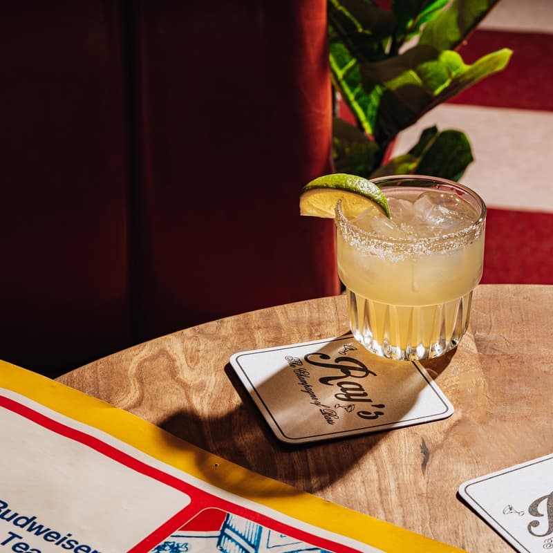 Ray's Hometown Bar - Photo 4