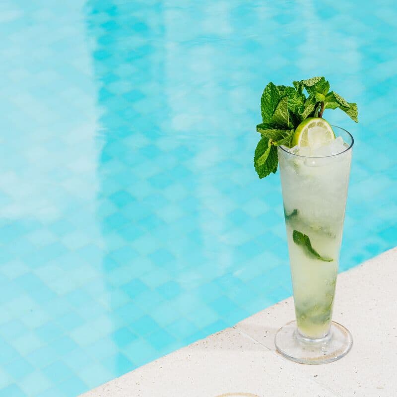 cloudM rooftop bar at citizenM Miami Worldcenter - Photo 5